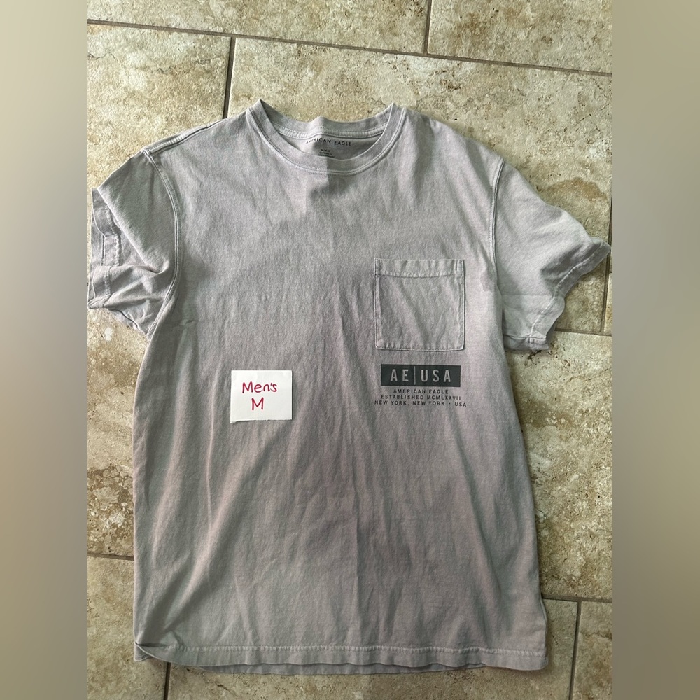 American Eagle T-shirt